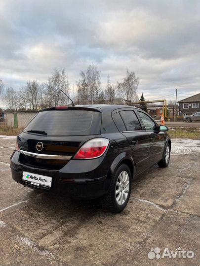 Opel Astra 1.8 МТ, 2004, 310 070 км