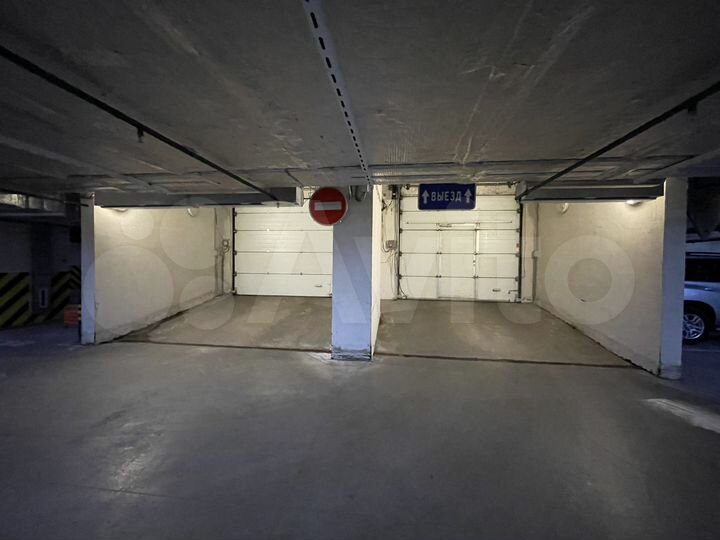 Машиноместо, 16 м²