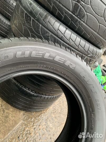 Bridgestone Dueler H/T D687 225/65 R17