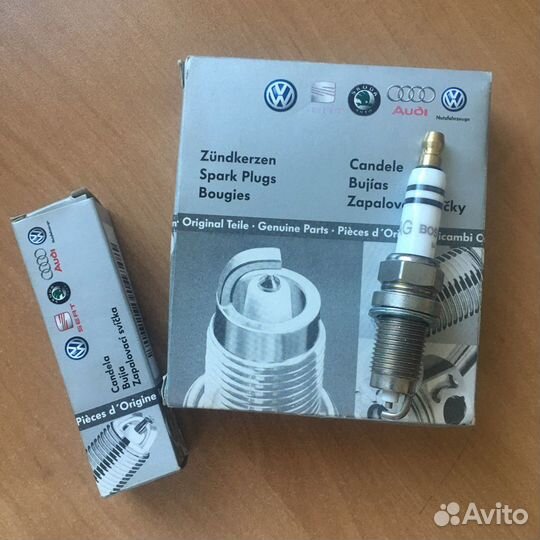 Свечи зажигания VW Polo 1,6 vag 101-905-617-C