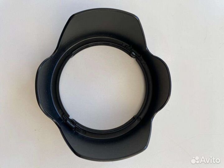 Бленда для объектива фотоаппарата Canon