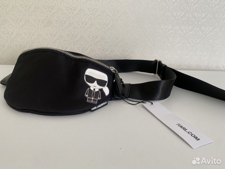 Мастерка, сумка и козырек