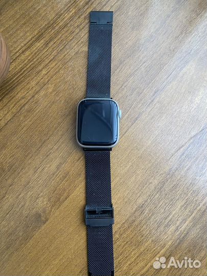 Apple Watch SE GPS Aluminum 44mm