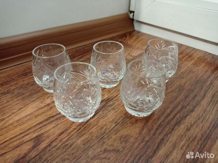 Хрустальные фужеры, рюмки, пивные кружки