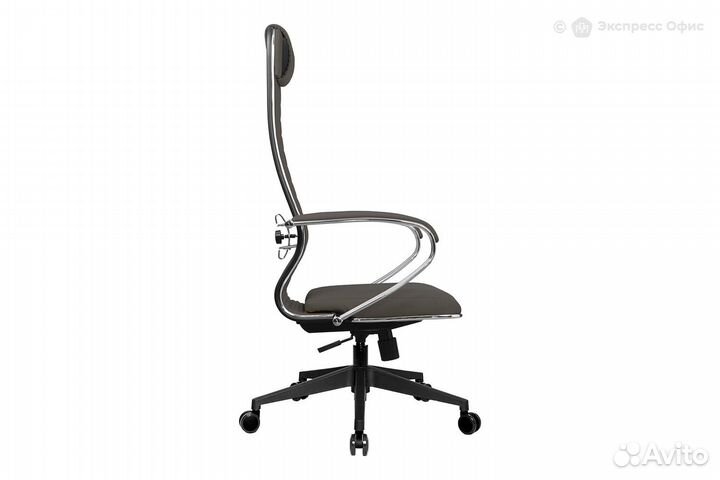 Кресло для руководителя Метта B 1m 17K1/K131 New, основание 17832