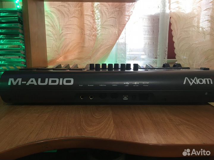 Midi-клавиатура M-Audio Axiom 25