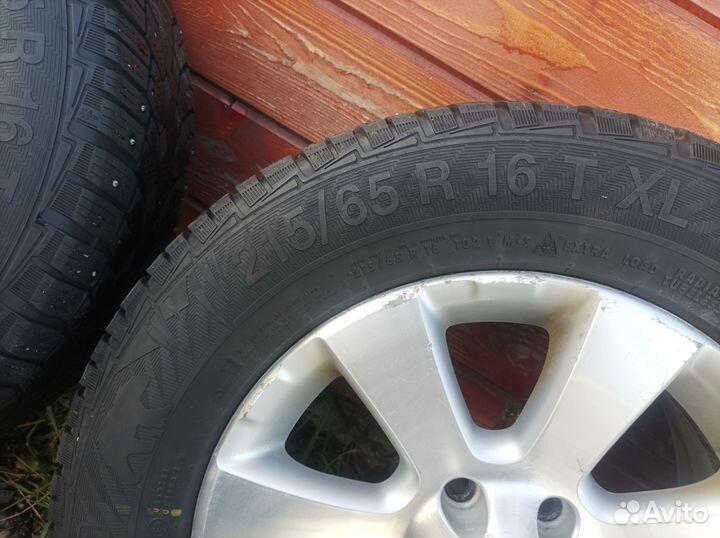Gislaved NordFrost 100 SUV 215/65 R16