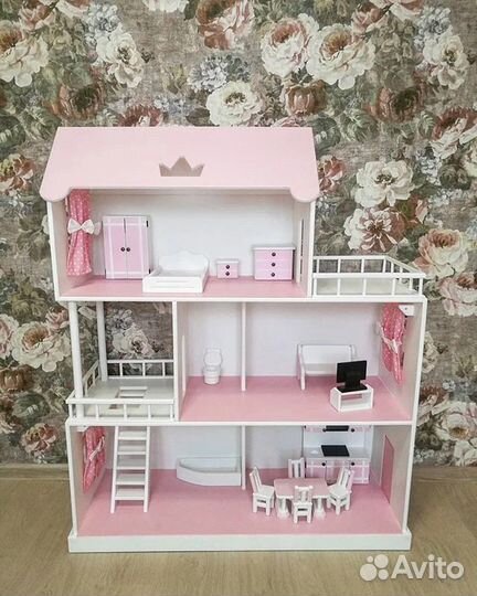 Домик кукольный