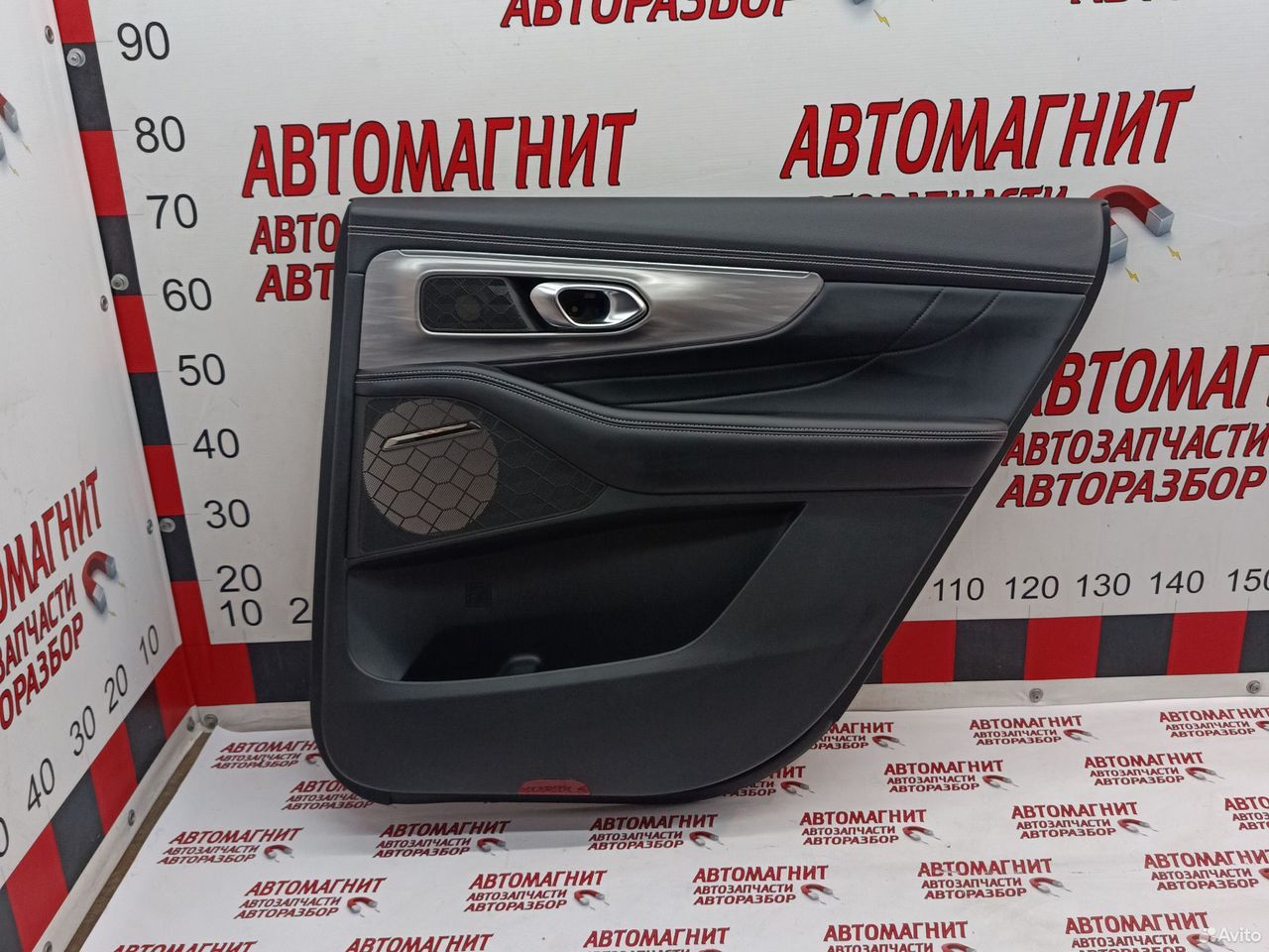 Обшивка двери задней правой Gac Gs8