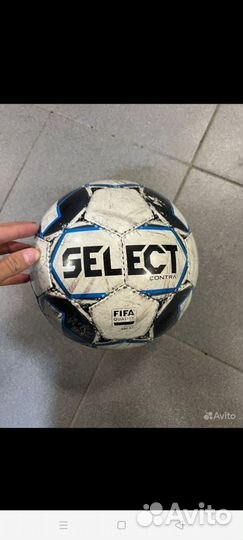 Футбольный мяч