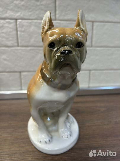 Скульптура собака бульдог фарфор ифз