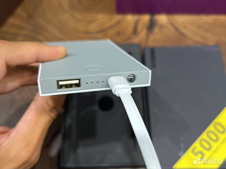 Переносной блок для зарядки