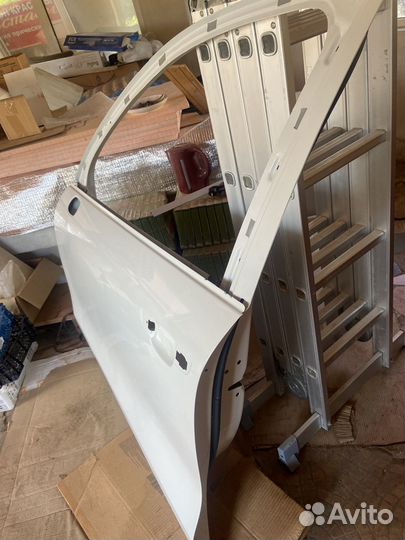 Volkswagen touran дверь водительская