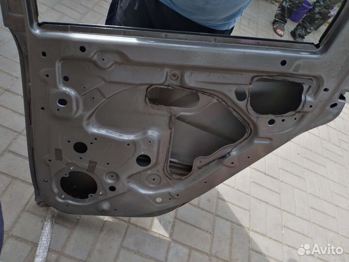 Дверь на весту