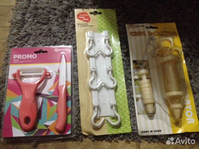 Набор:нож+овощечистка,крючки,кондитерсий мешочек