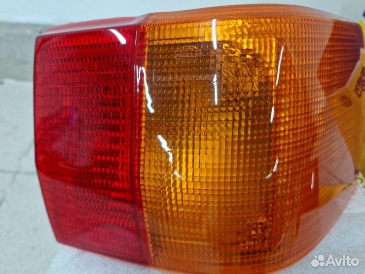 Фонарь (Hella) правый угол Audi 80 B4 Avant, 80 B3