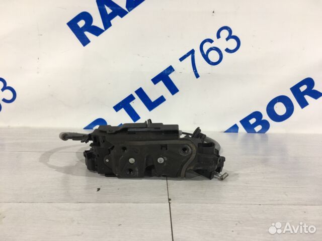 Замок двери передний левый skoda rapid 1 рест 1.6