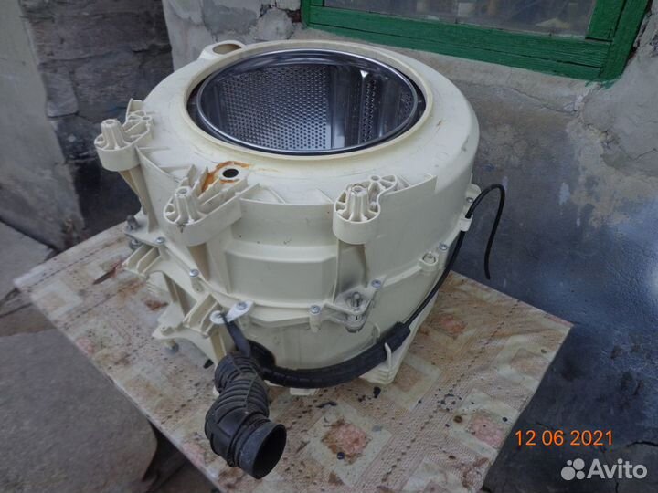 Бак с барабаном для с/м Ardo A814 в сборе