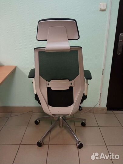 Компьютерное кресло