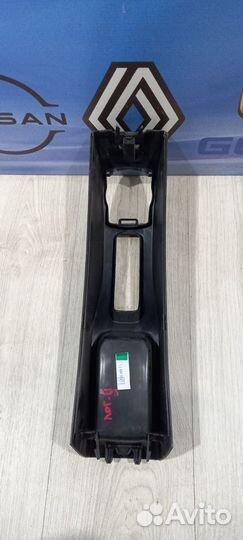 Консоль между сидений центральная Renault logan 2