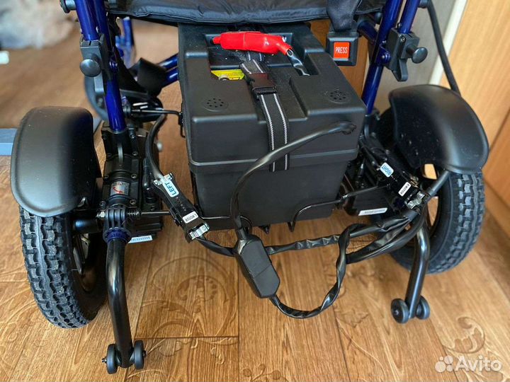 Кресло-коляска с электроприводом Ortonica Pulse