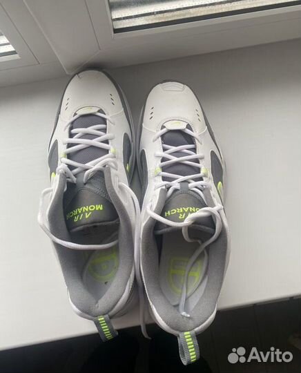 Кроссовки Nike Air Monarch V