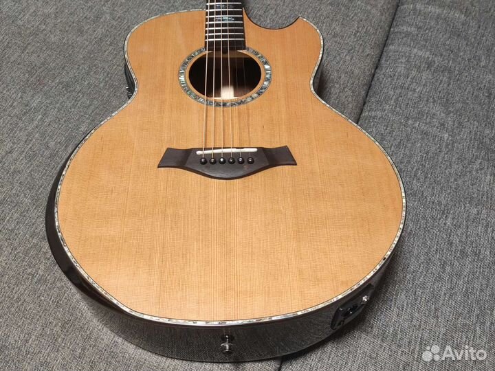 Гитара Электроакустическая из масива кедра