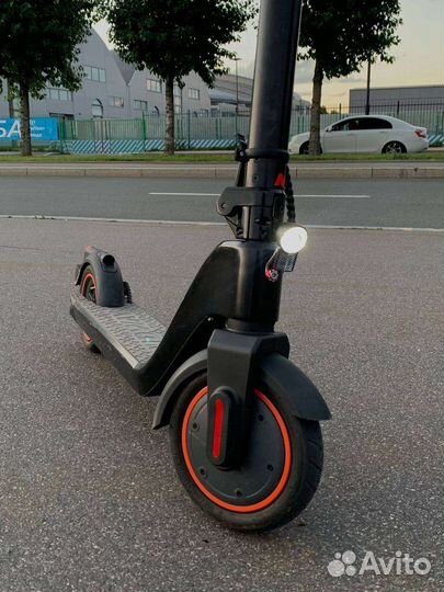 Самокат взрослый электрический