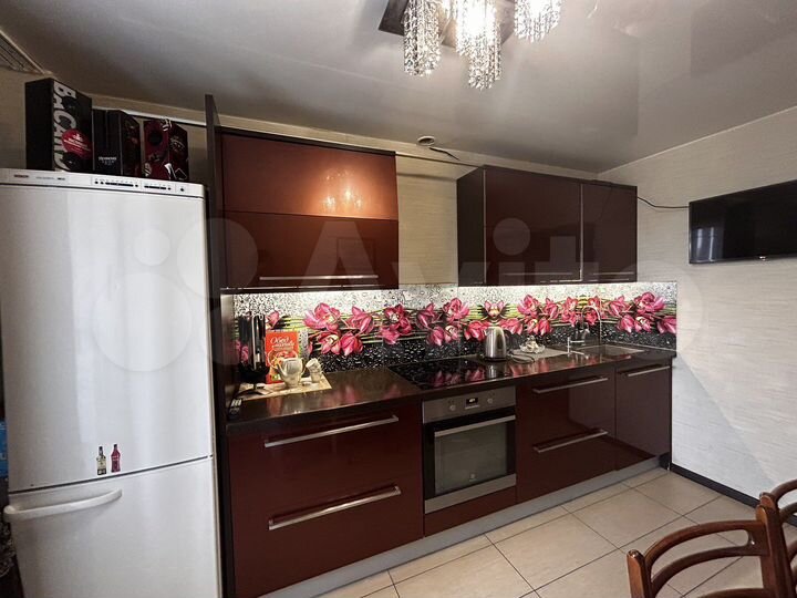 3-к. квартира, 75 м², 10/10 эт.