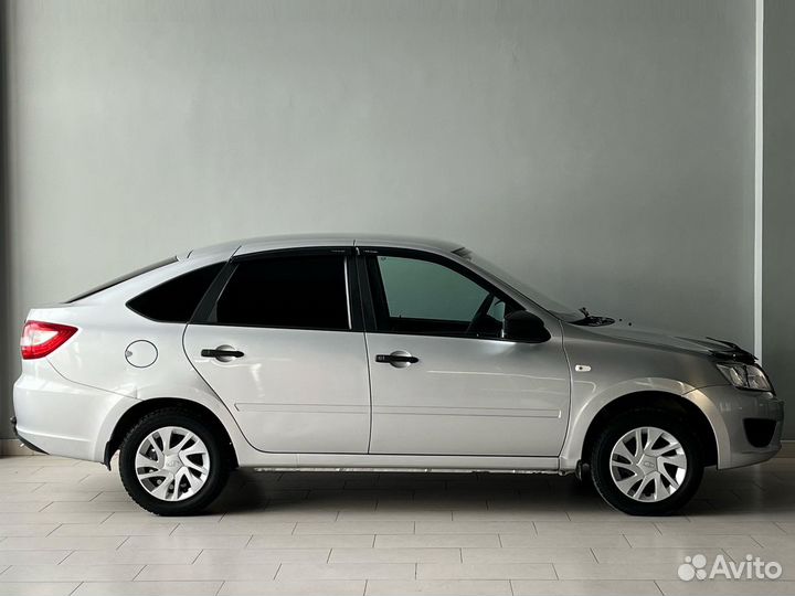 LADA Granta 1.6 МТ, 2017, 64 000 км