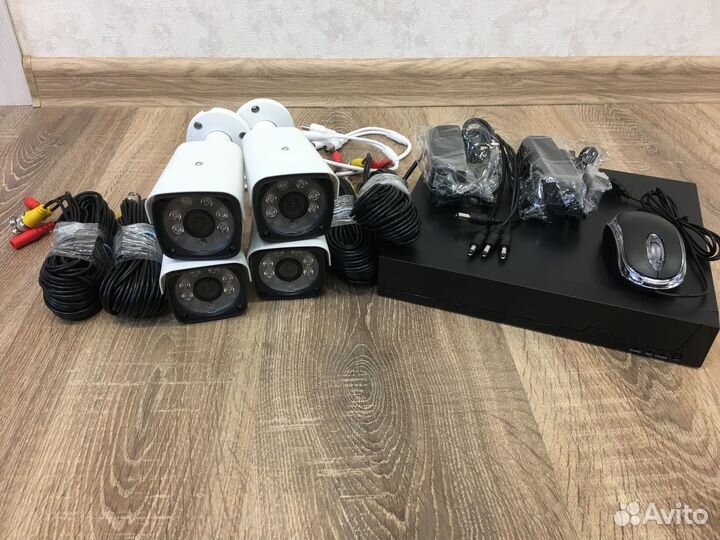 Комплект видеонаблюдения