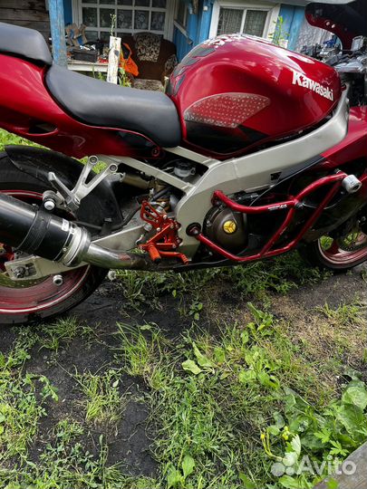 Продам кавасаки zx9r