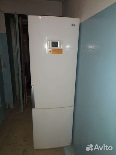 Холодильник бу LG