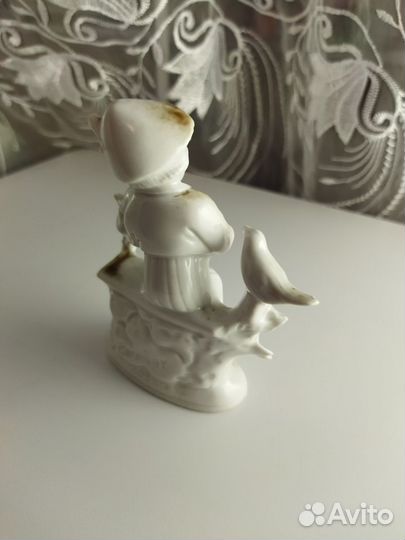 Статуэтка антикварная