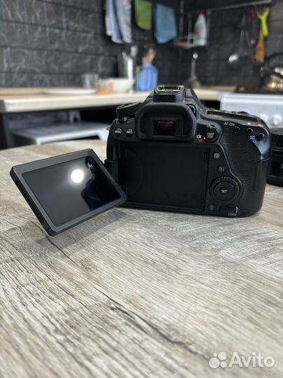 Фотоаппарат Canon eos 80d