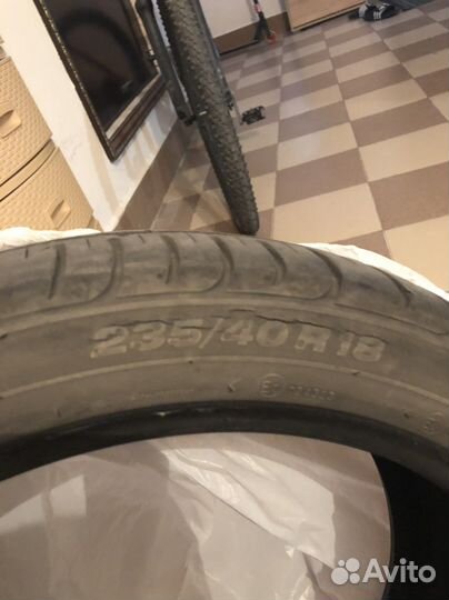 Viatti Strada Asimmetrico 235/40 R18