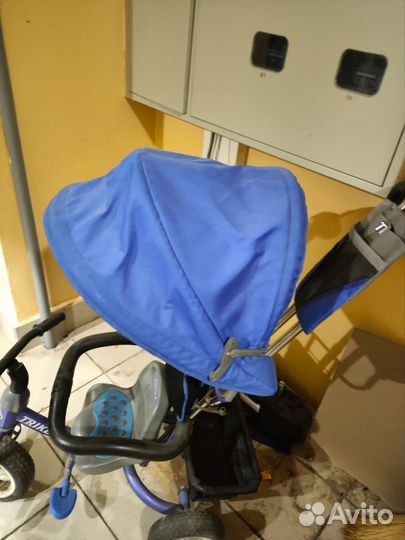 Детский велосипед с родительской ручкой