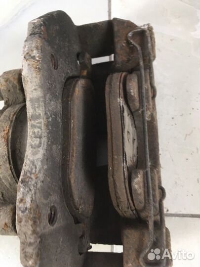 Суппорт передний левый Ford Focus 2 CB4 2005-2011