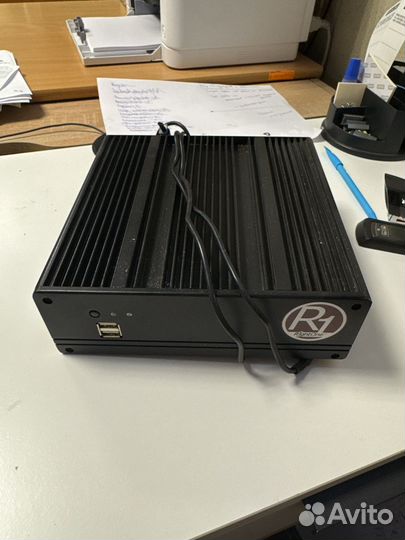 Бесшумный POS-комп Mini-ITX R1 BR3220 MI-N2600 SF