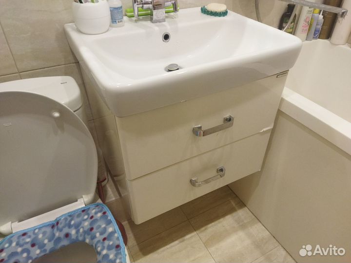 Раковина с тумбой бу в ванную