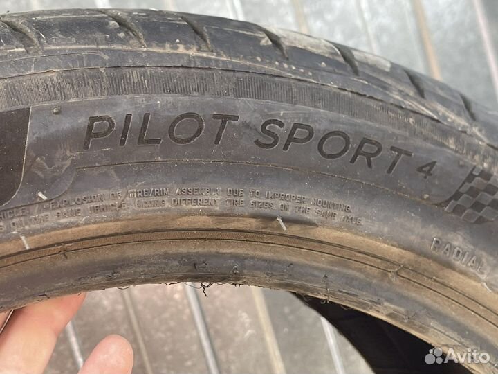Michelin Pilot Sport 4 235/45 R18