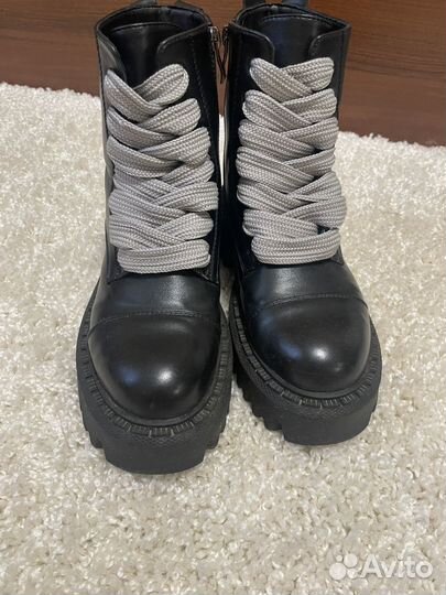 Ботинки женские 38