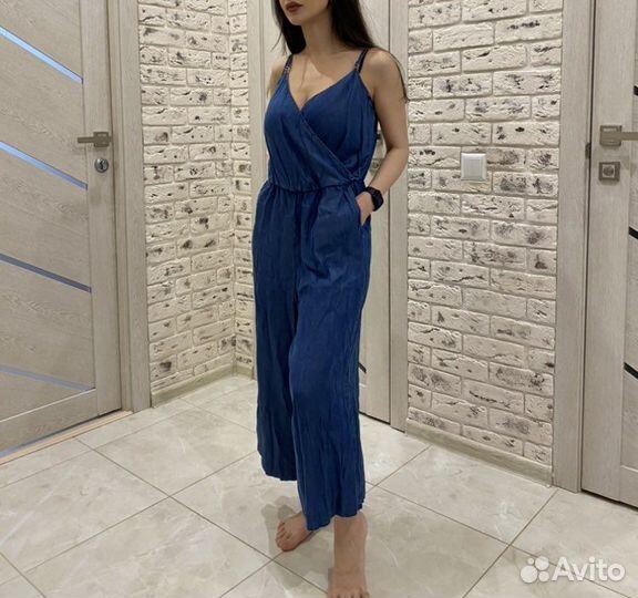 Комбинезон женский