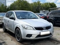 Kia Ceed 1.4 MT, 2010, 288 148 км, с пробегом, цена 423 000 руб.