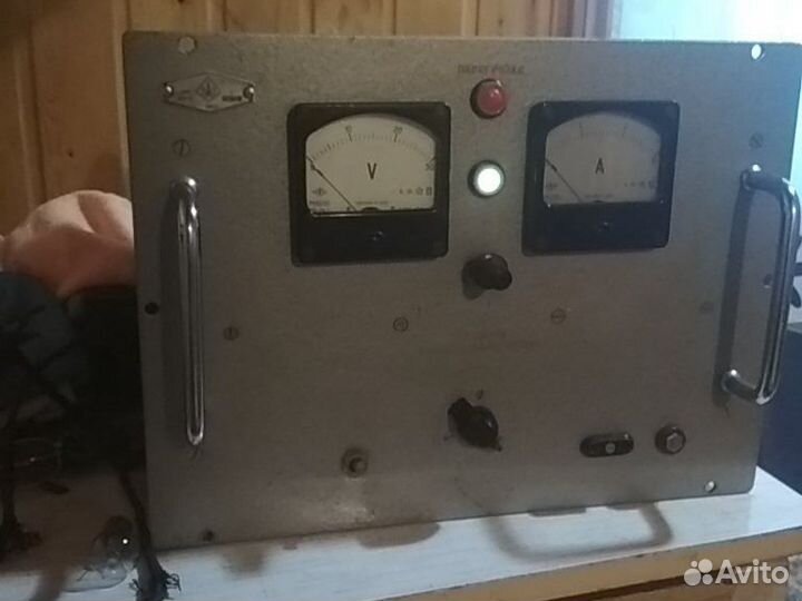 Выпрямитель 220 /30 вольтметр