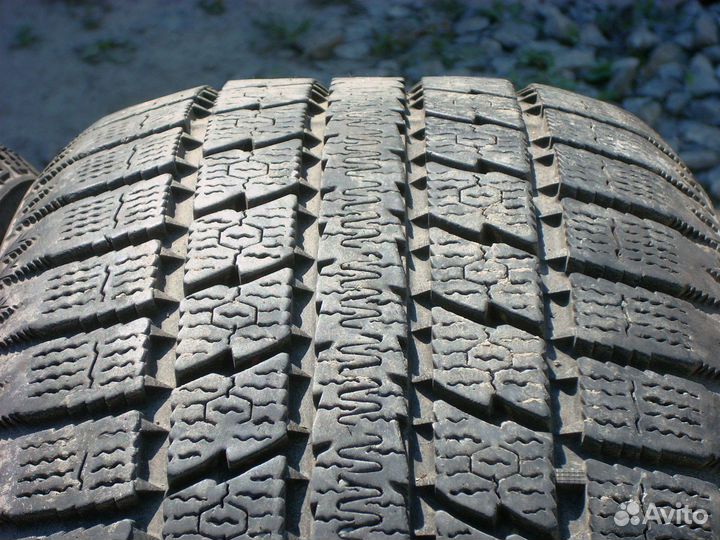 Toyo Observe GSi-5 215/50 R17 91Q