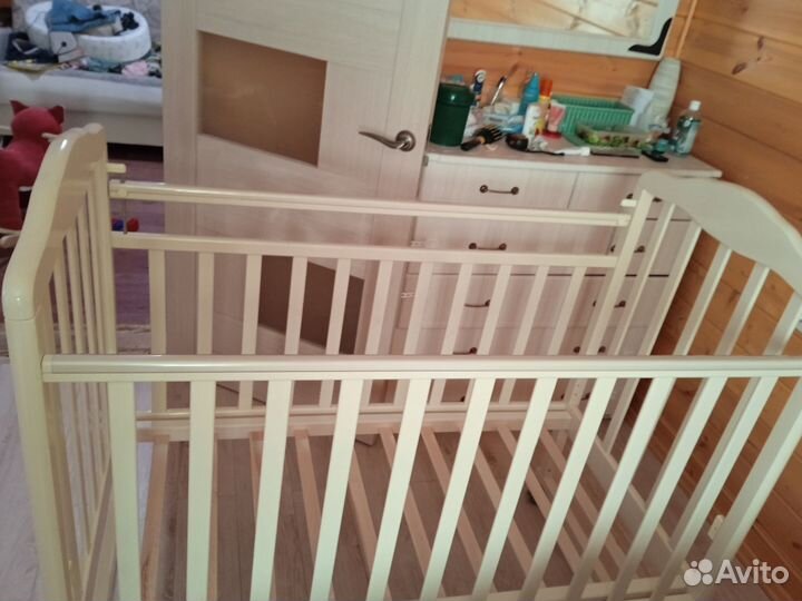 Детская кроватка