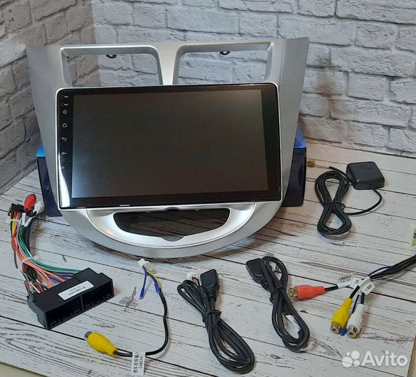 Магнитола Teyes CC2L plus hyndai solaris