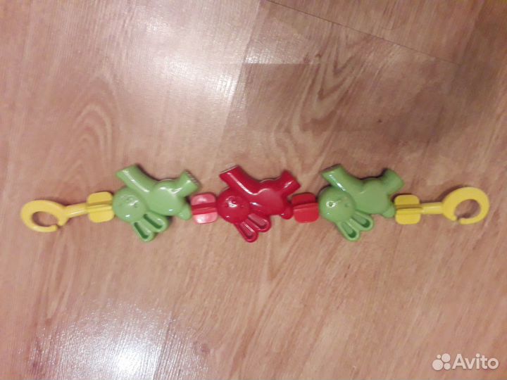 Игрушка на коляску