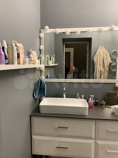 2-к. квартира, 57 м², 3/14 эт.